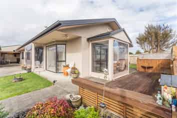 12 Belle Maison Court, Levin