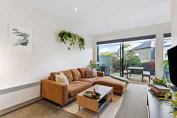 13/6 Oswald Crescent, Paparangi
