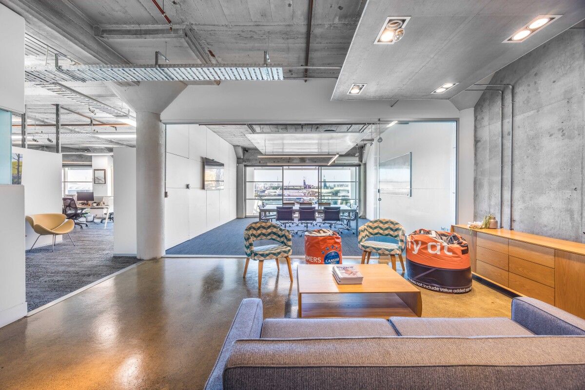 Striking Waterfront Office (Princes Wharf)