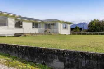 198 Beaconsfield Road, Midhirst