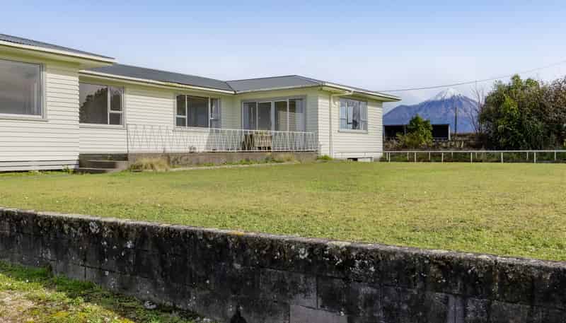 198 Beaconsfield Road, Midhirst