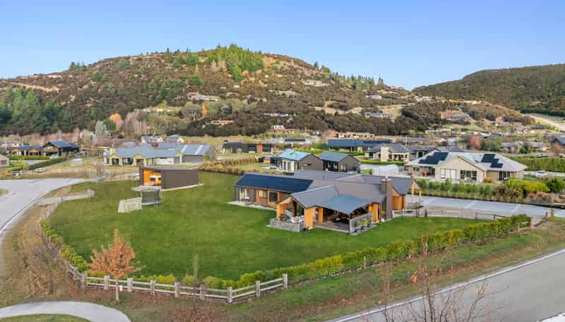18 Mount Linton Avenue, Wanaka