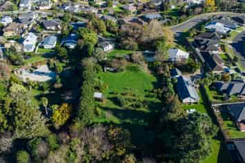 27 Waikite Road, Welcome Bay
