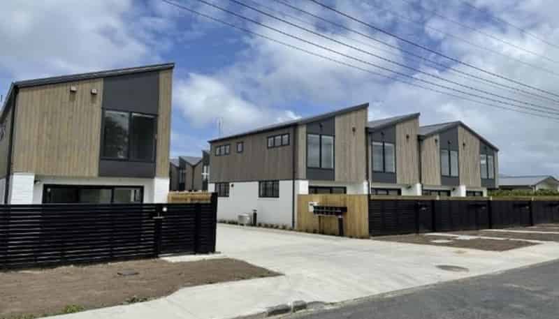 15/12 Tawa Road, Te Atatu Peninsula