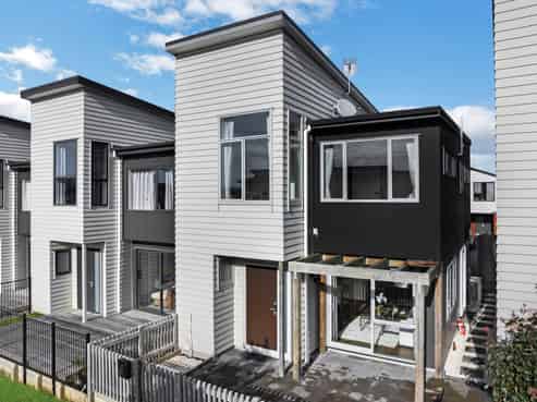 5 Tahingamanu Road, Hobsonville