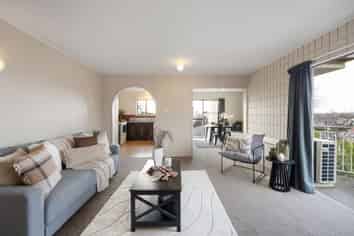 12/10 Hunter Street, Hamilton Lake