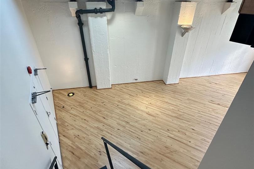 Stunning Loft Style Creative Space - Fler