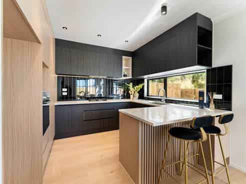 11 Taipahitini Road, Karaka