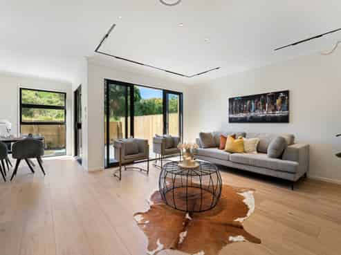 11 Taipahitini Road, Karaka