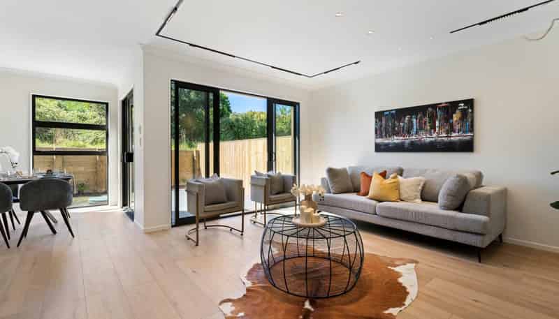 11 Taipahitini Road, Karaka