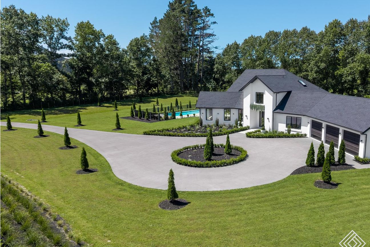 Modern Masonry Sanctuary, Dairy Flat