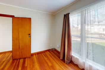 6 Miro Street, Levin