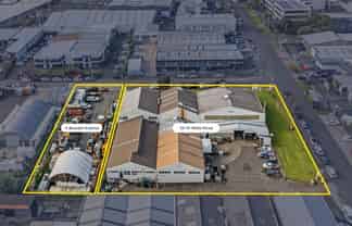 Freehold Corner Site In Penrose