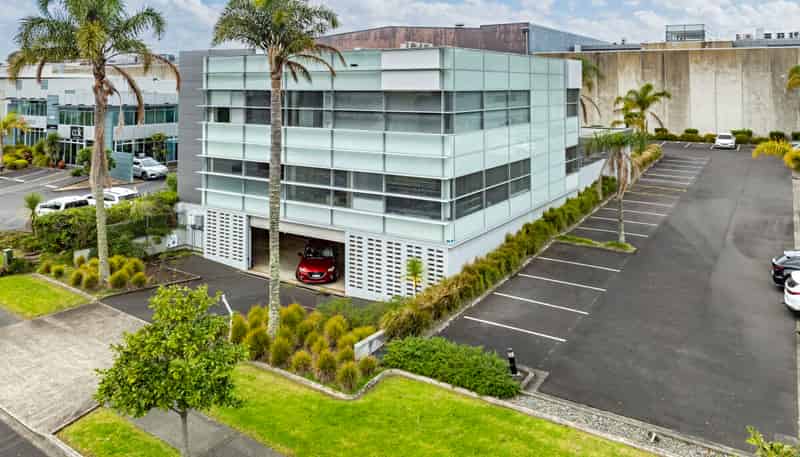 C1 & C2 40 Triton Drive, Albany