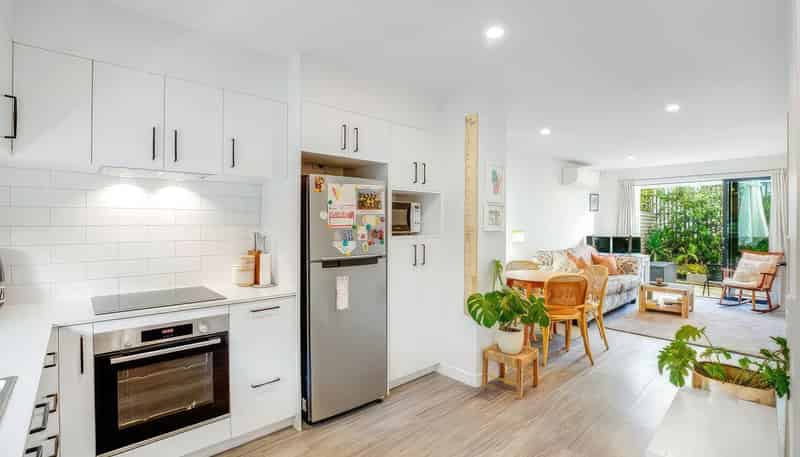 2D Ellen Avenue, Hillcrest