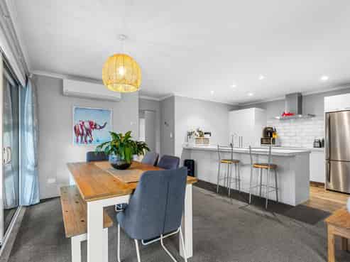 26 Tiria Drive, Papamoa Beach