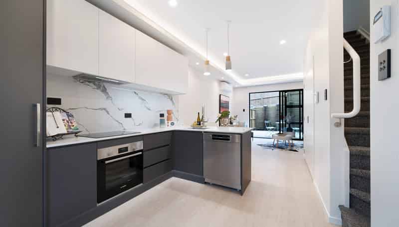 5/52 Newington Road, Henderson