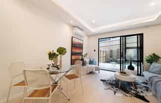 6/52 Newington Road, Henderson