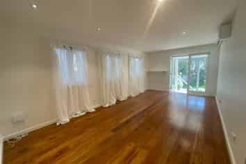 2/91 Sarsfield Street, Herne Bay
