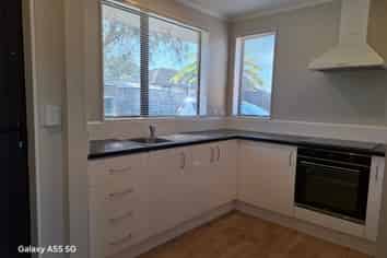 36 Misty Valley Drive, Henderson Valley