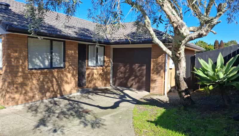 36 Misty Valley Drive, Henderson Valley