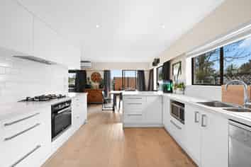 6 Glendale Drive, Dinsdale