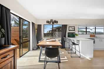 6 Glendale Drive, Dinsdale