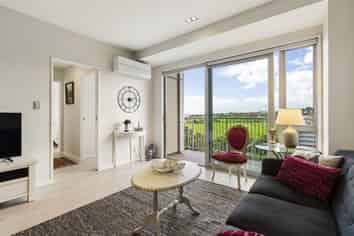 A402/130 Anzac Street, Takapuna