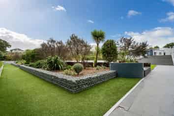 A402/130 Anzac Street, Takapuna