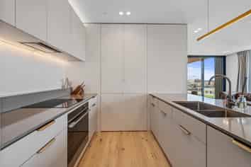 303/359 Cameron Road (Vantage Apts), Tauranga Central