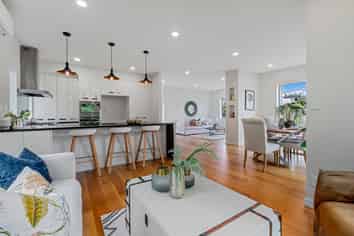487A East Coast Road, Murrays Bay