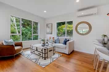 487A East Coast Road, Murrays Bay