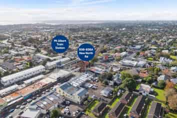 MOUNT ALBERT LIVE/WORK AVAILABLE
