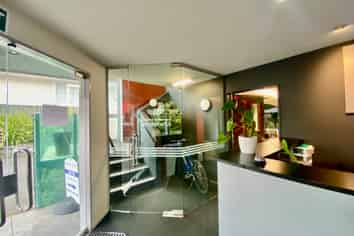 Prime Location Lincoln Central Henderson 