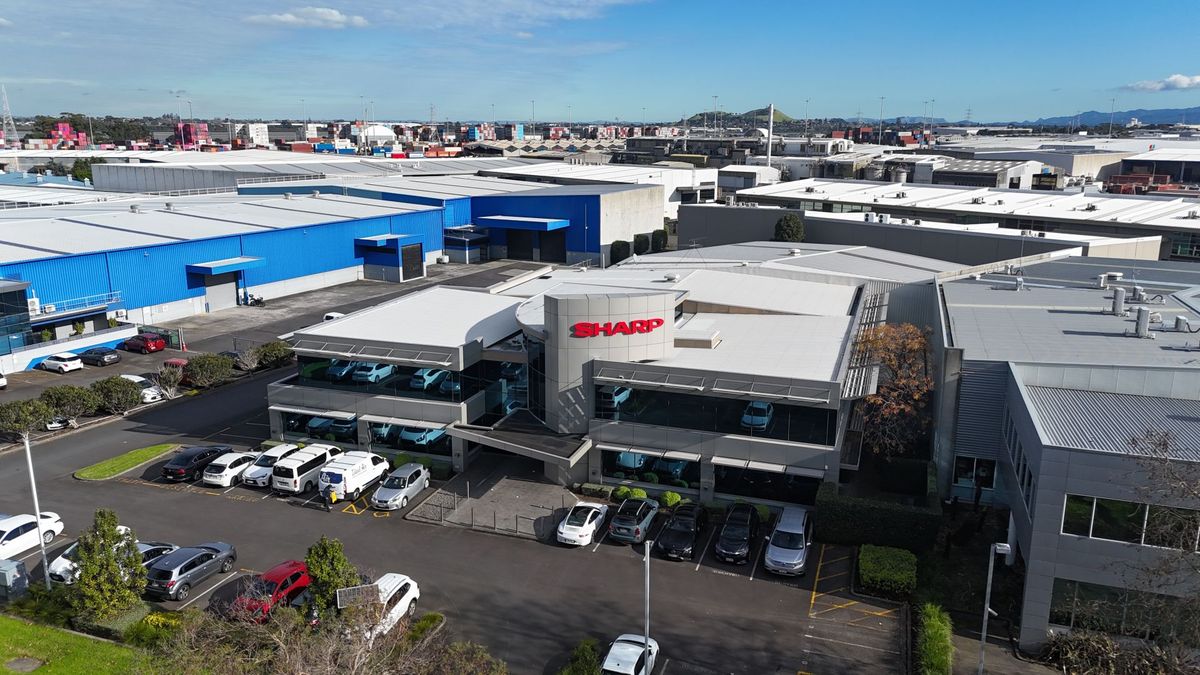 Centrally Placed Office and Warehouse