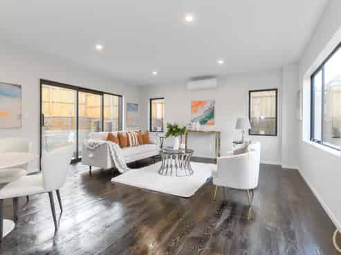 38B Rogan Street, Hillsborough