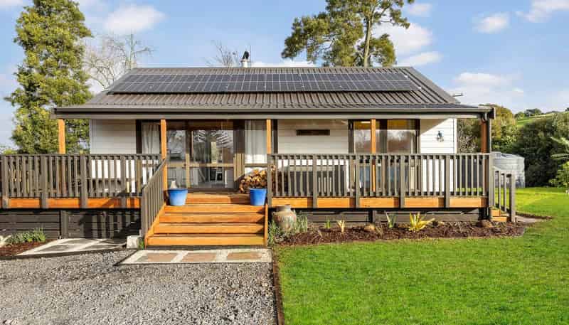 8 Clark And Denize Road, Pukekawa