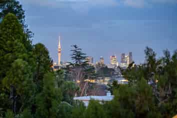 6/10 Meadowbank Road, Meadowbank