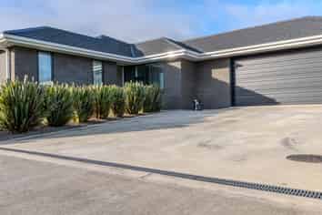 1 Monarch Drive, Palmerston North Surrounds