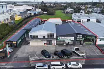 Prime Refurbished Commercial on Main Arterial