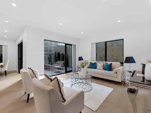 295B Sunset Road, Sunnynook