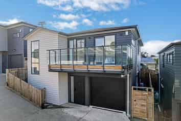 295B Sunset Road, Sunnynook