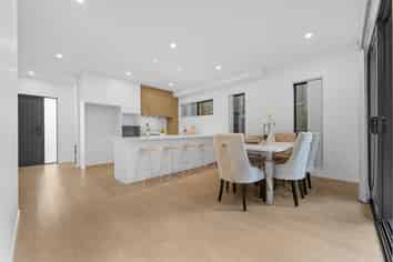 295B Sunset Road, Sunnynook