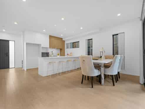 295B Sunset Road, Sunnynook