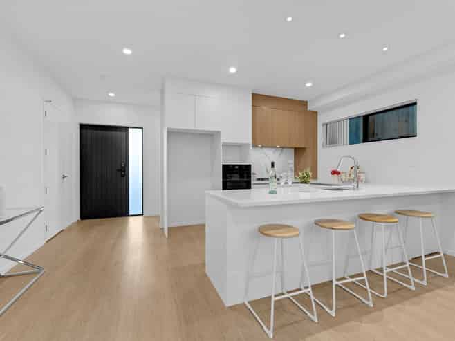 295B Sunset Road, Sunnynook