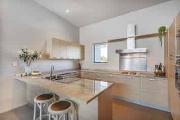 8/73 South Highway - Sovereign Pier, Whitianga