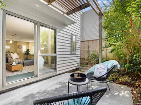 50/21 Hunters Park Drive, Three Kings