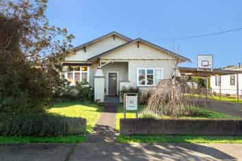 13 Kawakawa Street, Whanganui East