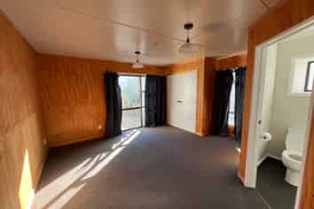 34 Hunia Terrace, Himatangi Beach