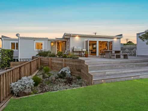 13 Kingfisher Place, Favona